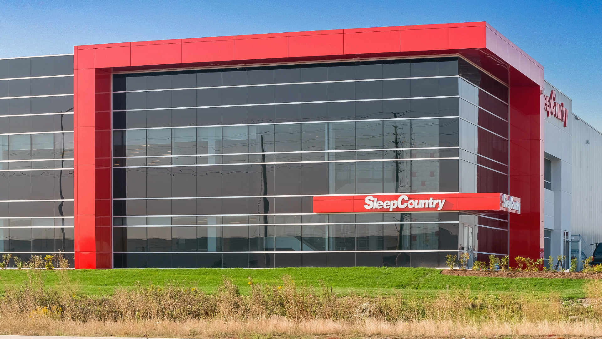 Sleep Country’s Decarbonization Journey: From 49 stores to a 214 portfolio-wide rollout
